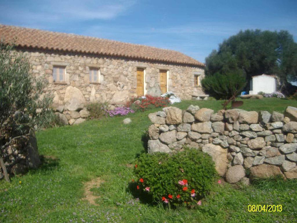 Agriturismo Spridda Bed and Breakfast Arzachena Exteriör bild