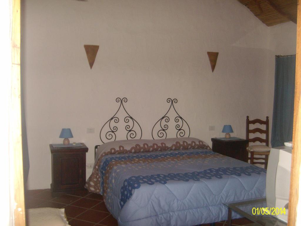 Agriturismo Spridda Bed and Breakfast Arzachena Exteriör bild